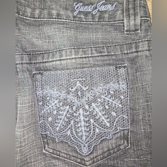 Guess Jeans Y2K Embroidered Back Pocket Black Denim Jean Mini-Skirt Size 27 - Picture 1 of 8